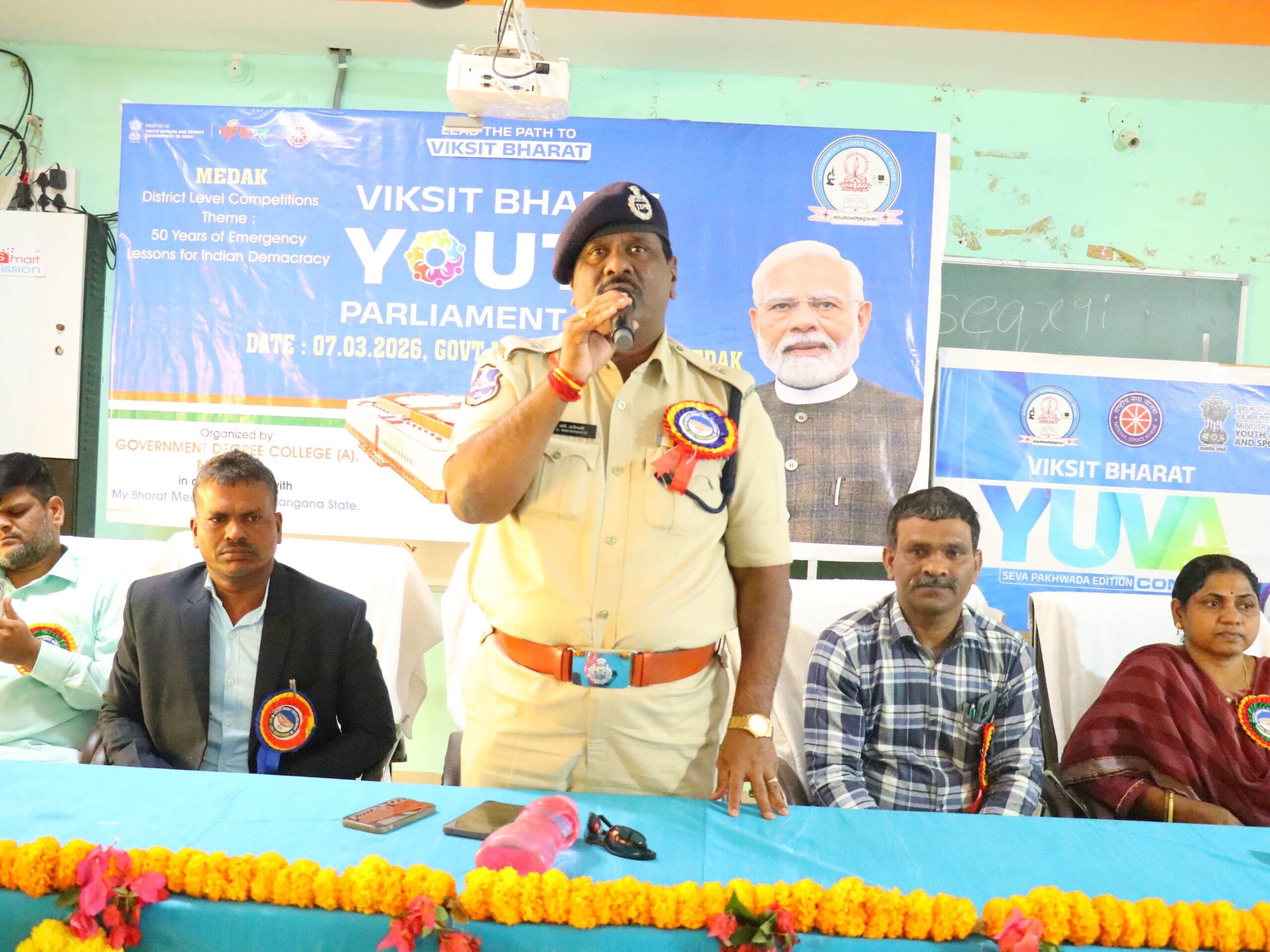 ‘దేశ భవిష్యత్తు నిర్మించే శక్తి యువతకు ఉంది’