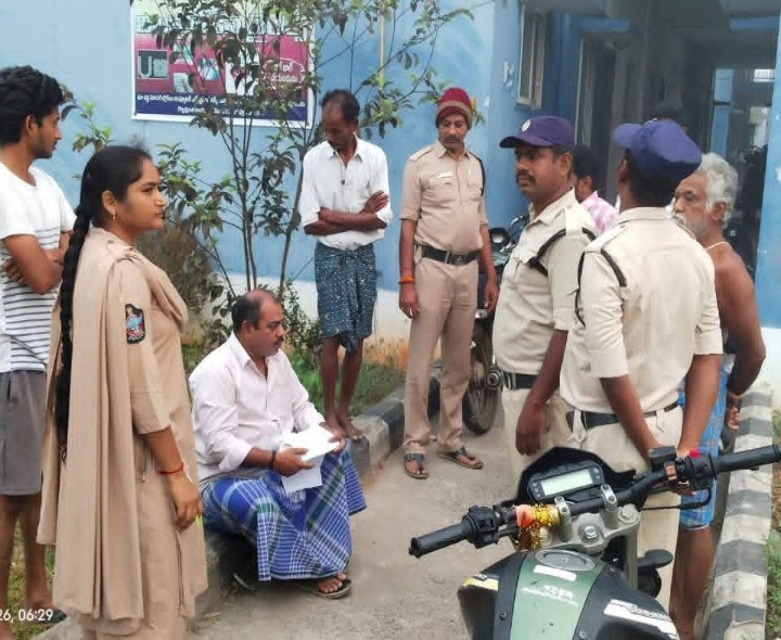 గంజాయిపై పోలీసుల విస్తృత తనిఖీలు