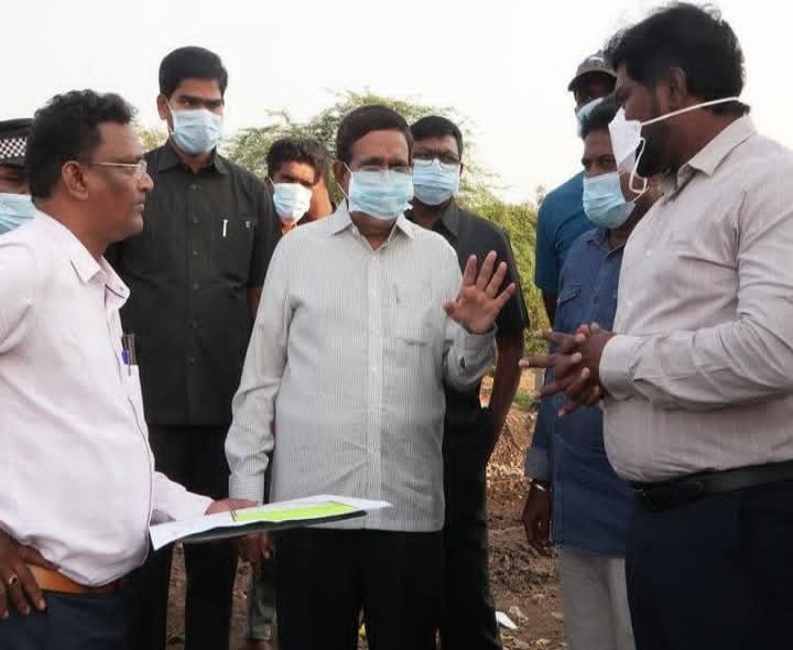 డంపింగ్ యార్డును పరిశీలించిన మంత్రి