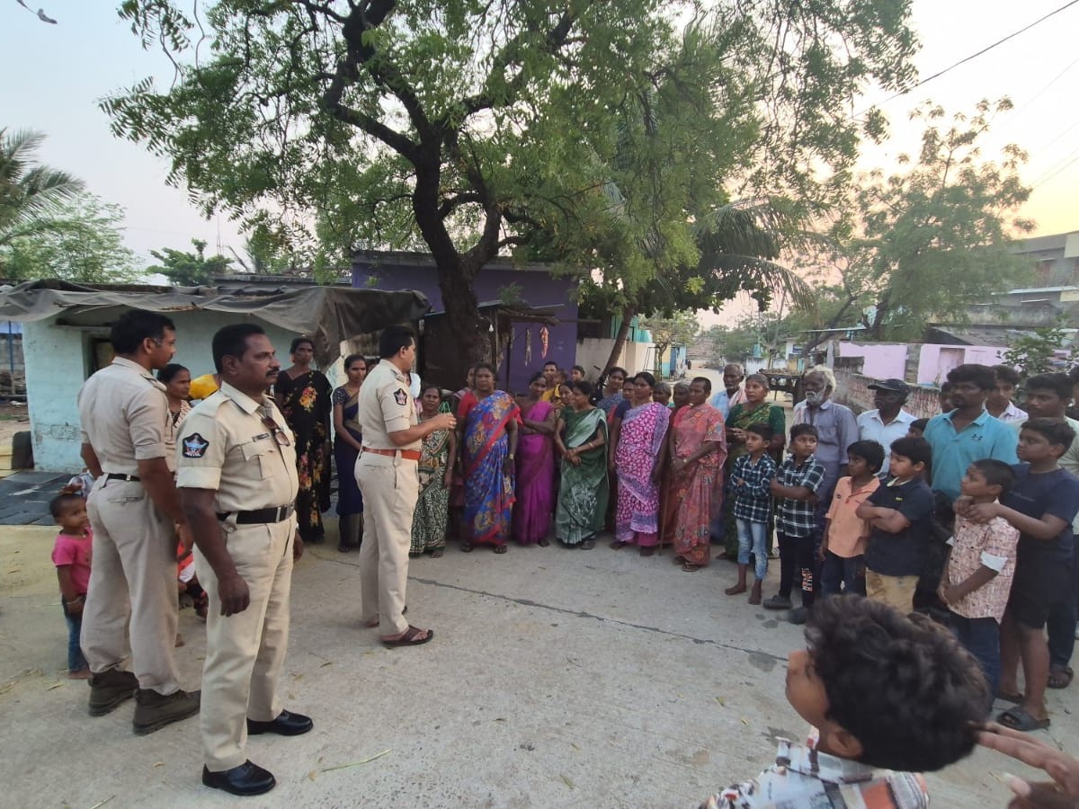 మహిళలు, చిన్నారుల రక్షణకు చట్టాలు