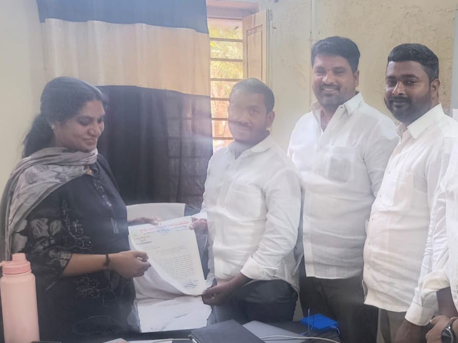 కొత్త వాటర్ ట్యాంక్ ఏర్పాటు చేయాలని వినతి