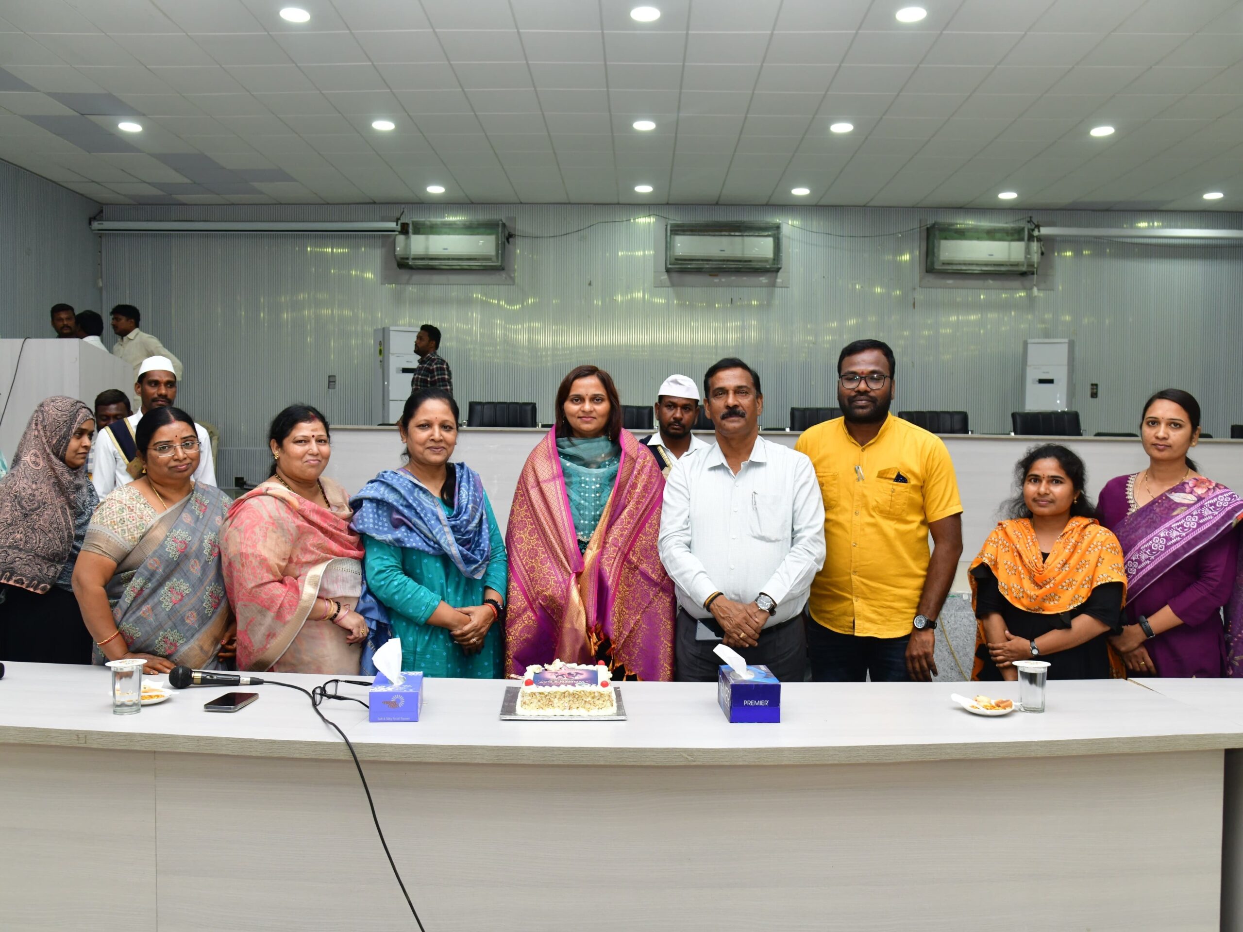 ‘మహిళలు ఆత్మవిశ్వాసంతో ముందడుగు వేయాలి’