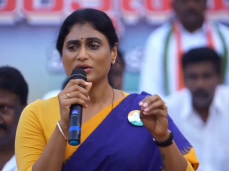 బీజేపీకి వాళ్లు బానిసలుగా మారారు: షర్మిల