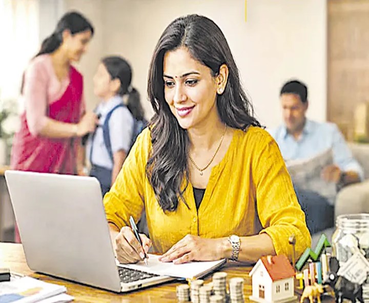 మహిళల ఆర్థిక సాధికారతకు SBI దృష్టి