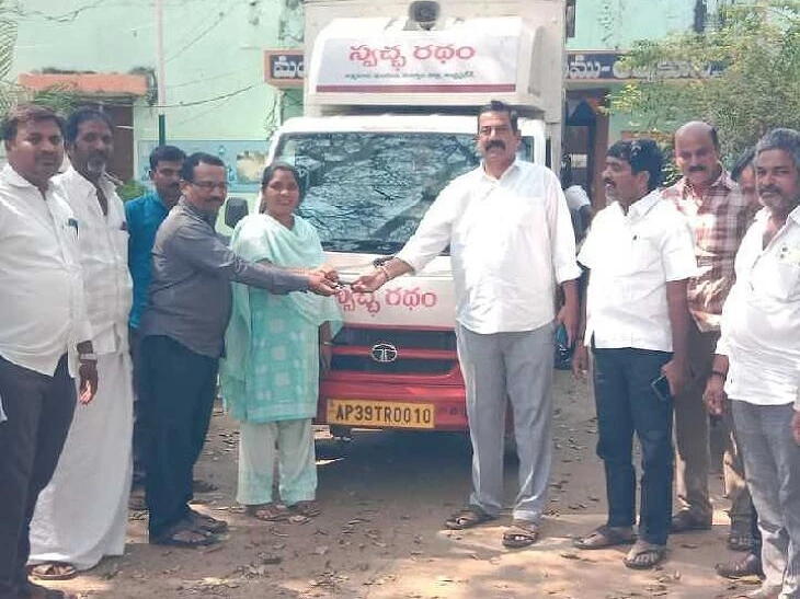 ఆత్మకూరులో స్వచ్ఛ రథం ప్రారంభం