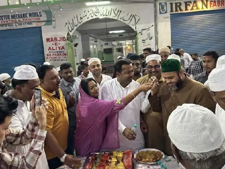 ఇఫ్తార్ విందులో పాల్గొన్న మేయర్