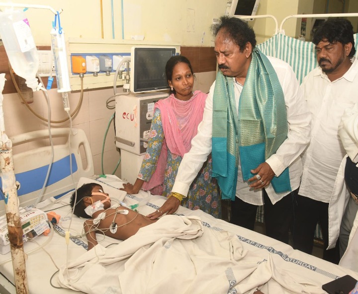 కోమాలో బాలుడు.. వైసీపీ నేత ఆందోళన