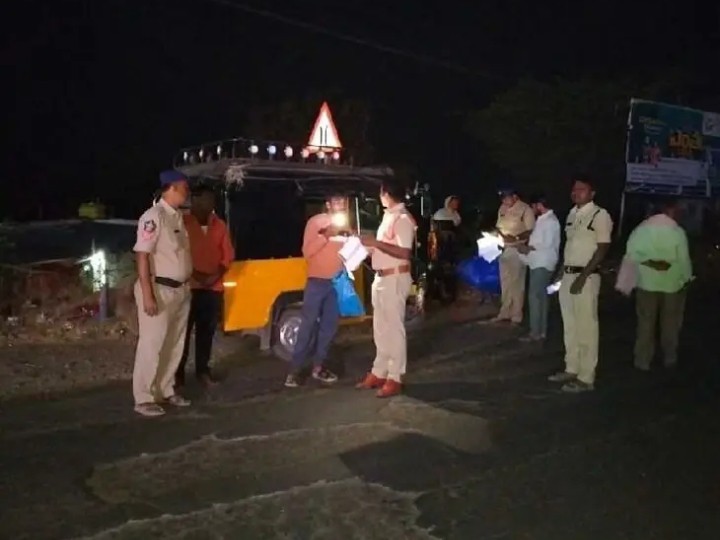 ట్రాఫిక్ నిబంధనలు పాటిస్తేనే ప్రమాదాల నివారణ: డీఐజీ