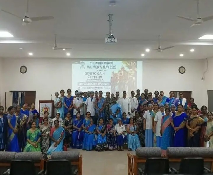 ఆరోగ్య రంగంలో మహిళల పాత్ర కీలకం.. నిమ్స్ డైరెక్టర్