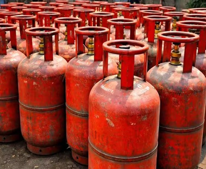 ‘గ్యాస్ ధర పెంపును ఉపసంహరించుకోవాలి’