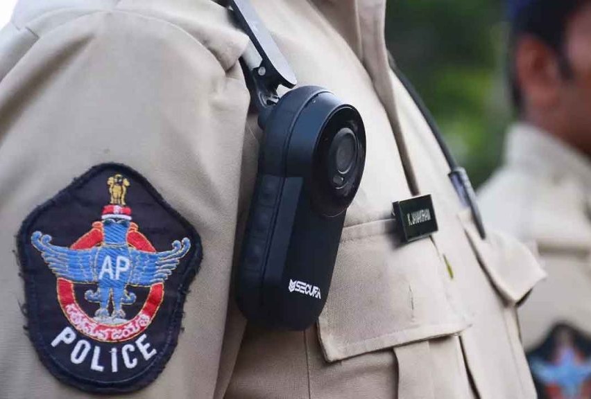 ఏపీ పోలీసులకు నాలుగు పతకాలు