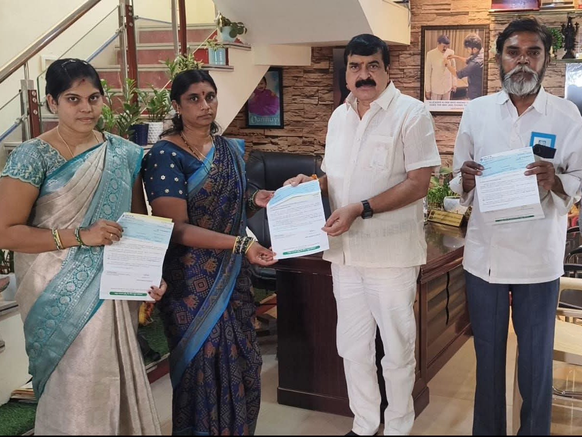 లబ్దిదారులకు సీఎం రిలీఫ్ ఫండ్ చెక్కులు పంపిణీ