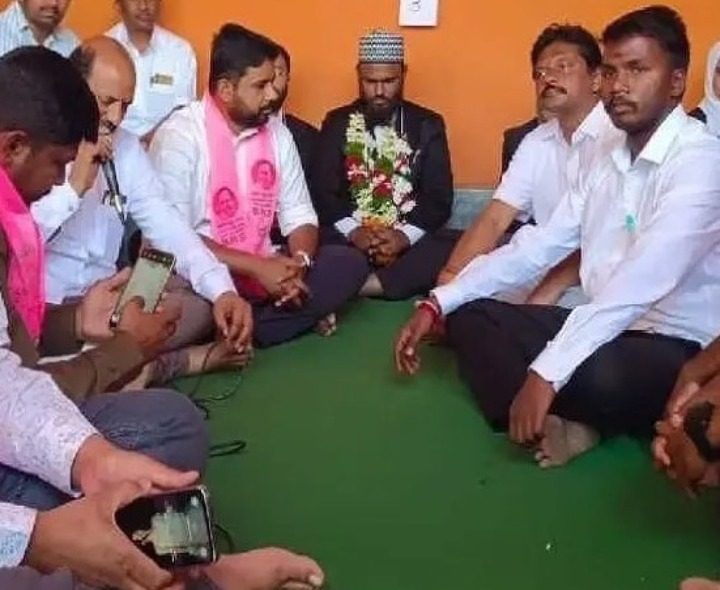 ‘ప్రశ్నించే వారిపై లాఠీలతో దాడులు’