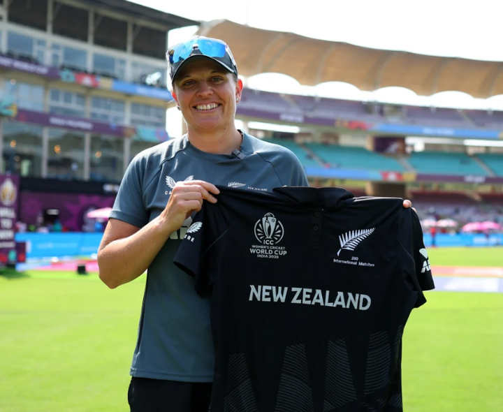 వన్డేలకు సీనియర్ బౌలర్ వీడ్కోలు