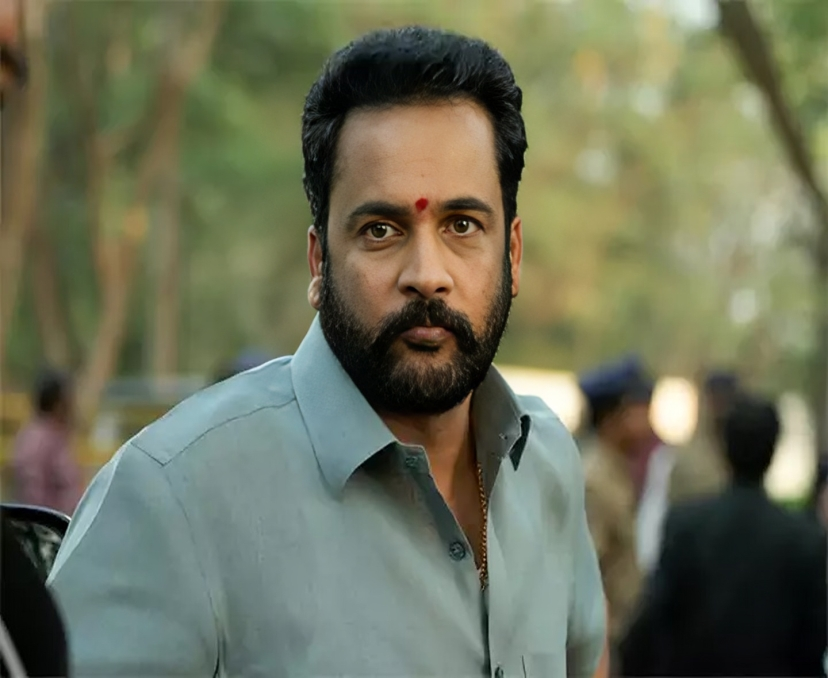 రాజ‌కీయాల‌పై నటుడు శివాజీ వ్యాఖ్యలు