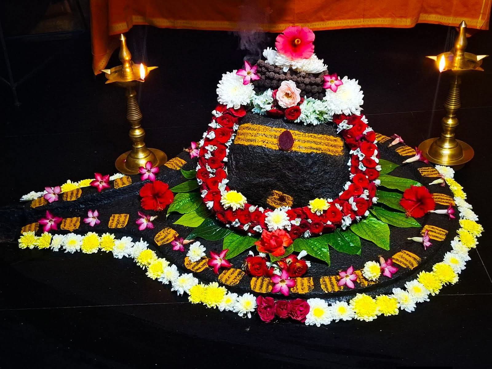 ప్రత్యేక అలంకరణలో బుగ్గ రామలింగేశ్వరుడు