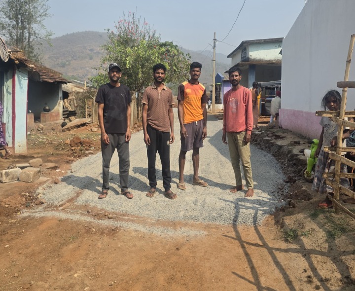 పూర్తి సీసీ రోడ్డు నిర్మాణానికి డిమాండ్