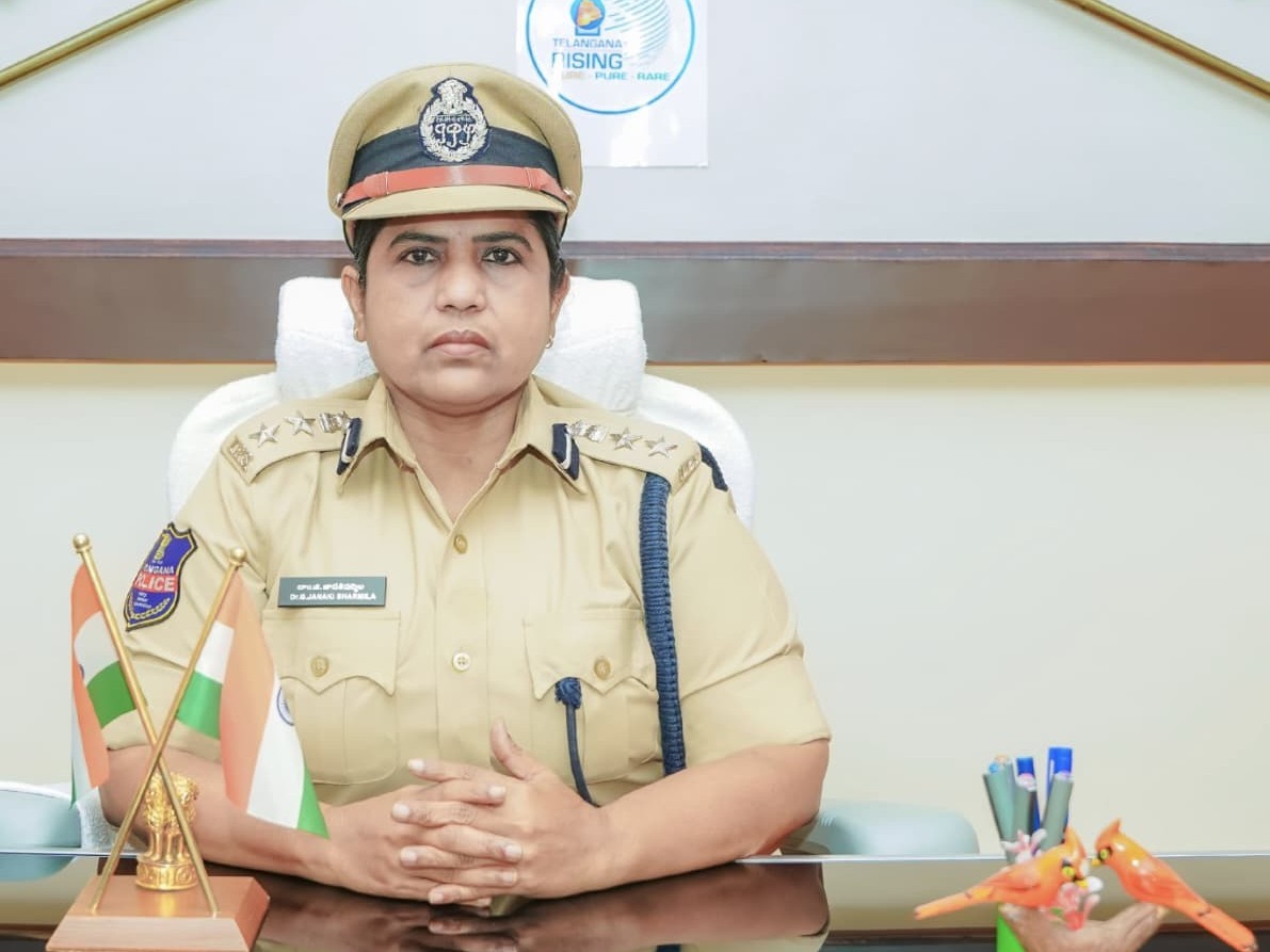 మహిళలు తమ ప్రతిభను చాటుకుంటున్నారు: ఎస్పి