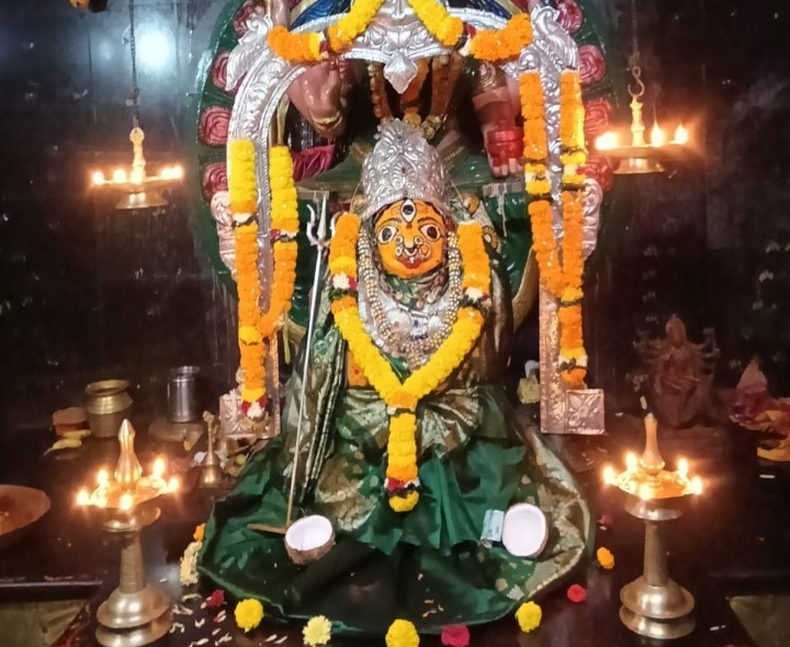 ప్రత్యేక అలంకరణలో శ్రీ నీలమణి దుర్గ అమ్మవారు