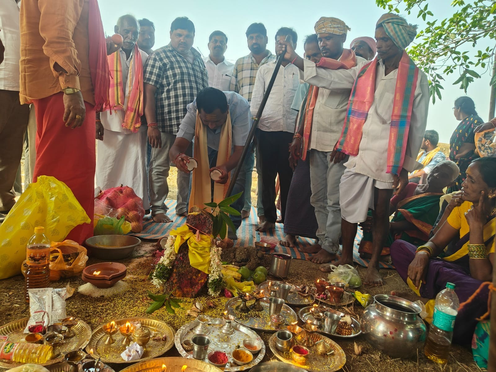 ఊకల్‌లో బీరప్ప గుడి నిర్మాణానికి భూమి పూజ