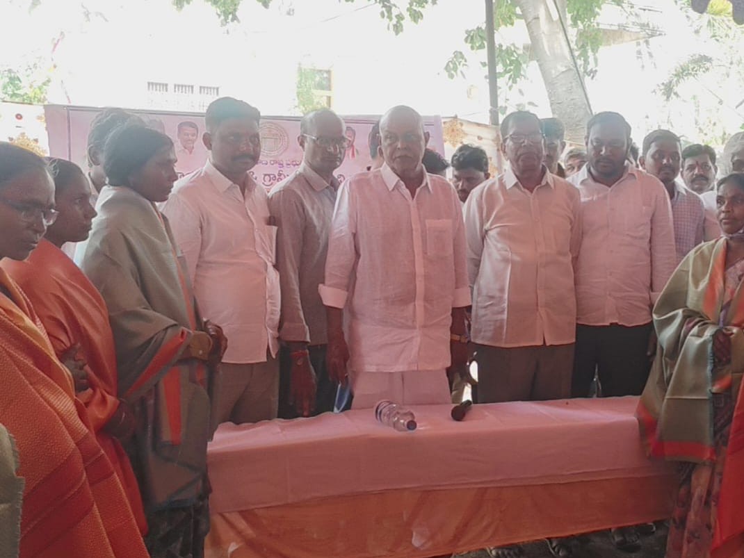 ‘అభివృద్ధి మార్గంలో మహిళలు నడవాలి’