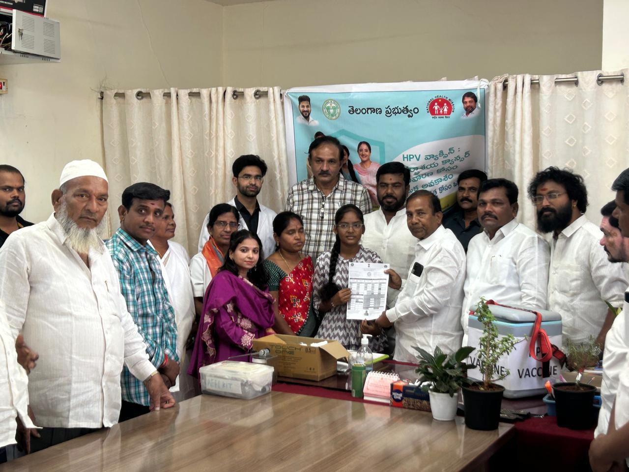 క్యాన్సర్  నివారణ కోసం HPV వాక్సిన్: ఎమ్మెల్యే