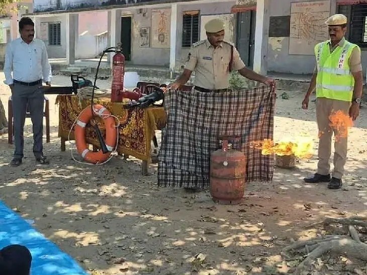 ‘అప్రమత్తతోనే అగ్ని ప్రమాదాల నివారణ సాధ్యం’