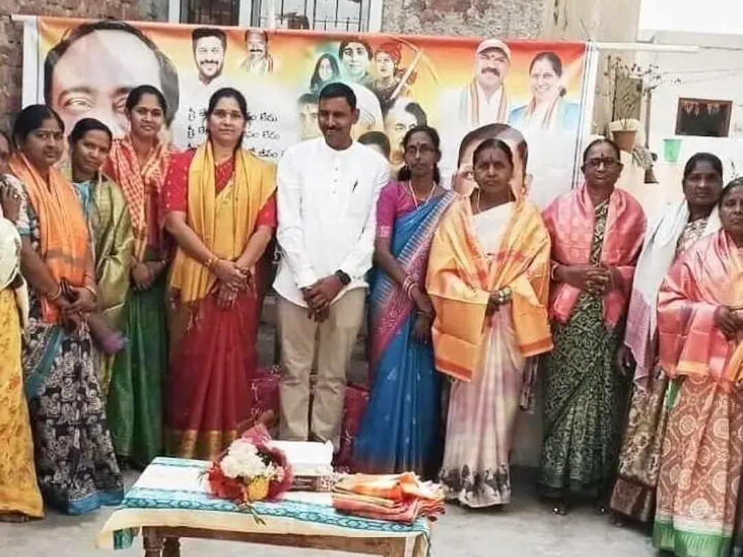 ‘సమాజ అభివృద్ధిలో మహిళల పాత్ర కీలకం’