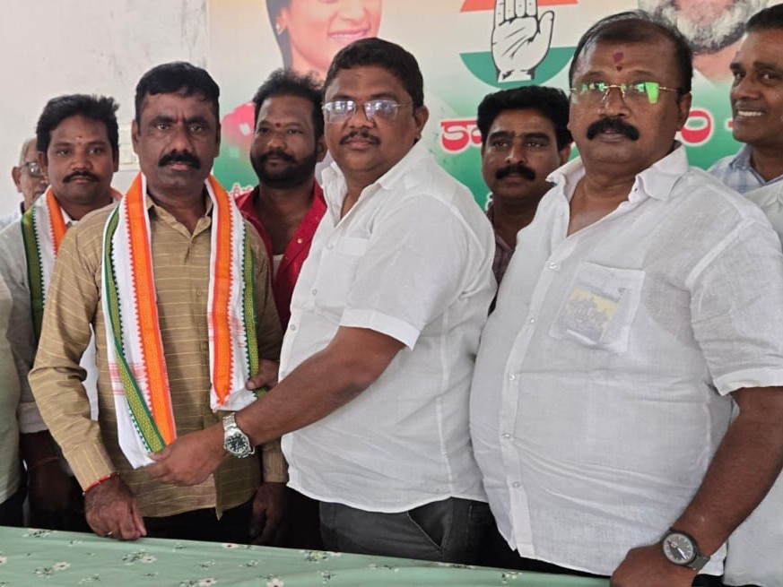 కాంగ్రెస్ పార్టీలో భారీగా చేరికలు.!