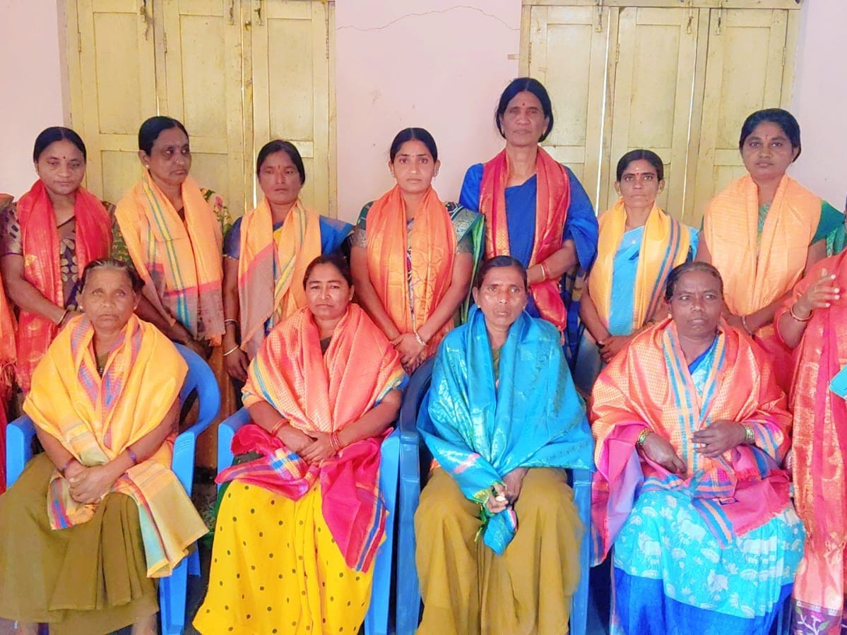 మున్సిపాలిటీ సిబ్బందికి ఘన సన్మానం