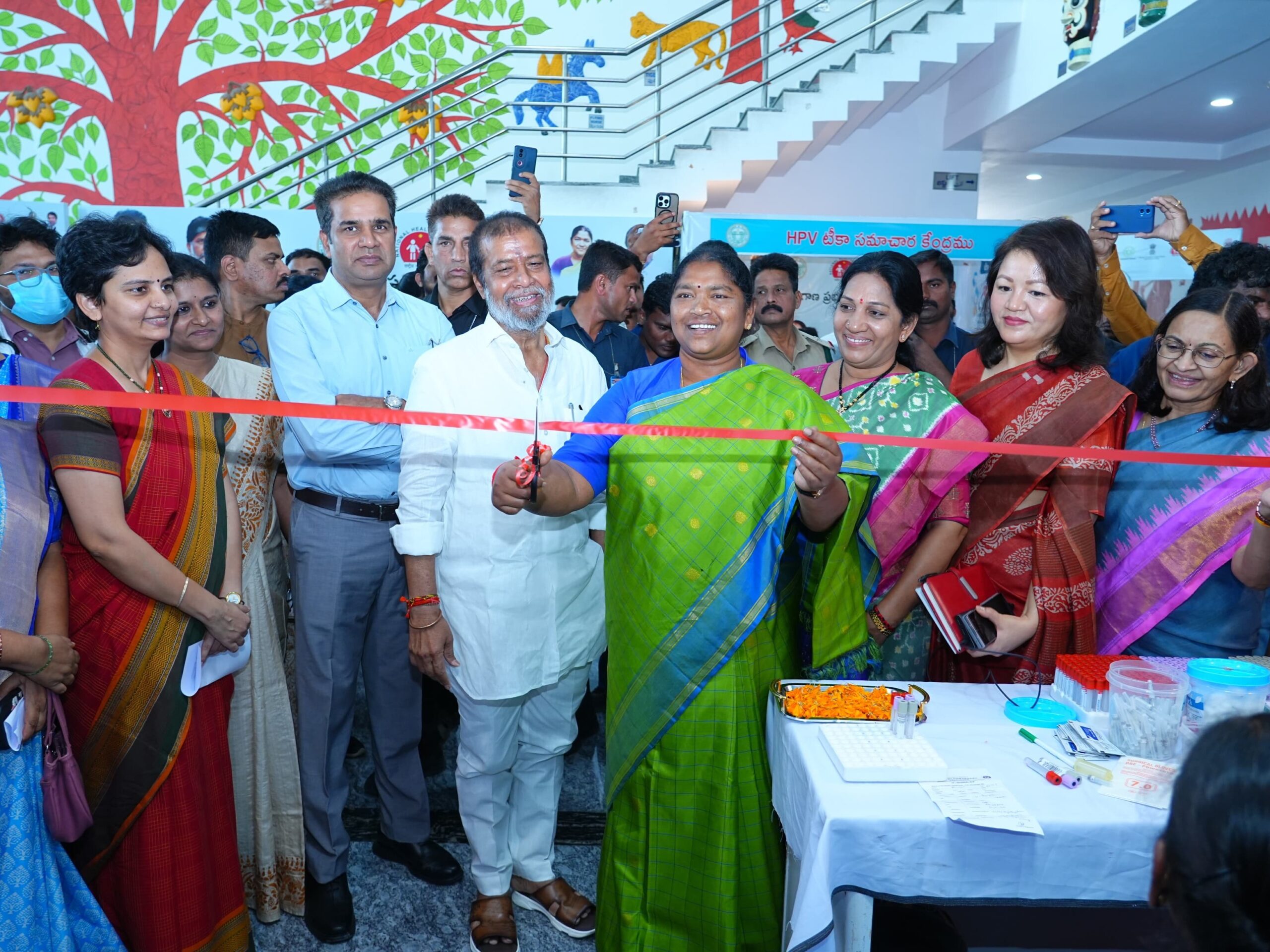 మహిళా దినోత్సవ వేడుకల్లో మంత్రి