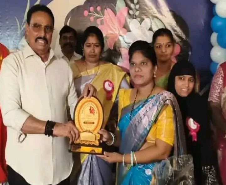 మహిళా దినోత్సవ సంబరాల్లో ఎమ్మెల్యే