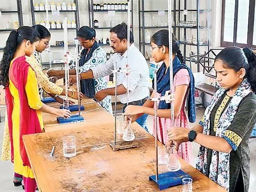 ఈనెల 11 నుంచి డిగ్రీ ప్రాక్టికల్ క్లాసులు