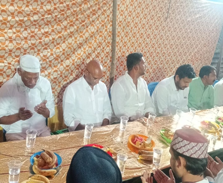 ఇఫ్తార్ విందులో పాల్గొన్న BRS రాష్ట్ర ప్రధాన కార్యదర్శి