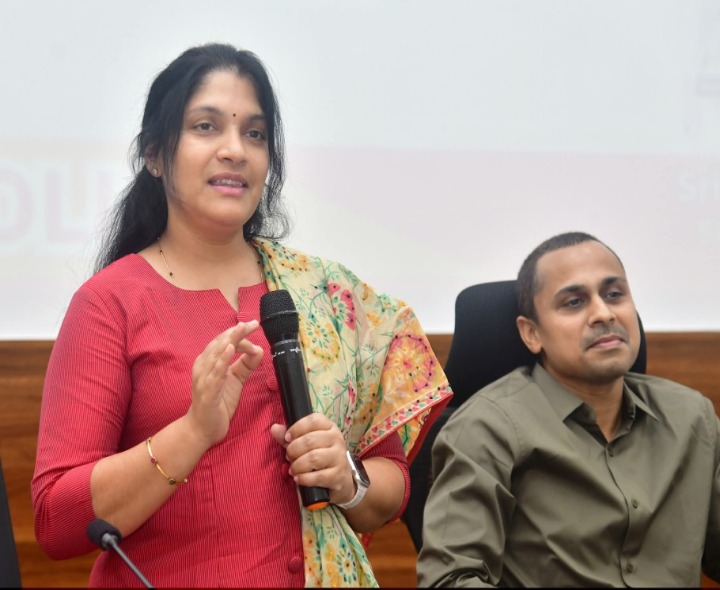 మహిళా పోలీసులు శాఖకు వన్నెతెస్తున్నారు: ఎస్పీ