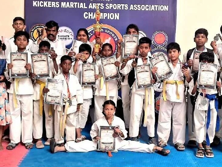 జాతీయ కరాటే పోటీల్లో శంకర్‌పల్లి విద్యార్థుల జోరు