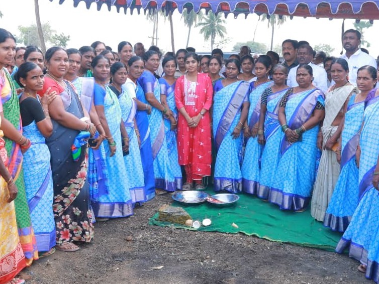 ‘మహిళా సంక్షేమానికి పెద్దపీట’