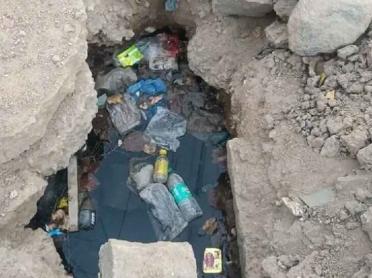 తాగునీటి పైప్ లైన్ లీకేజీ