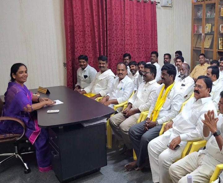 గ్రామ కమిటీల నియామకంపై ఎమ్మెల్యే సమీక్ష