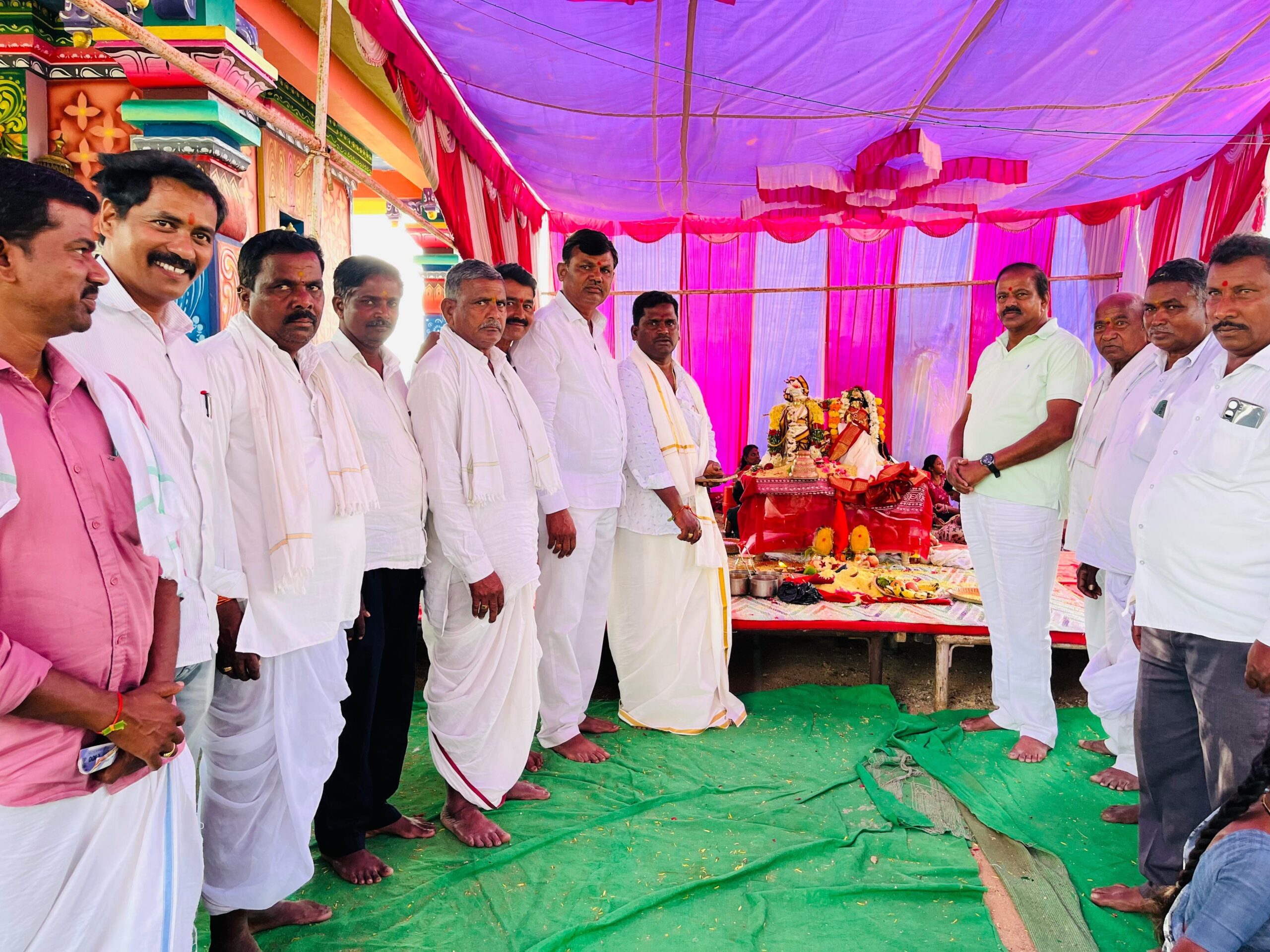 రేణుక ఎల్లమ్మ జాతరలో మాజీ ఎమ్మెల్యే