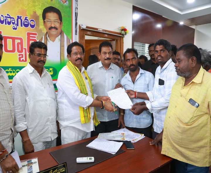 ‘సమస్యలను వెంటనే పరిష్కరించాలి’