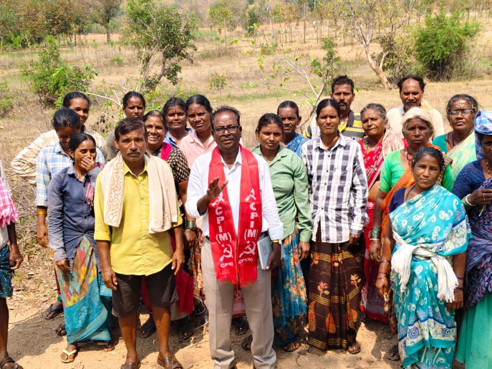 ఉపాధి కూలీలకు వారం కూలీ చెల్లించాలి: CPM