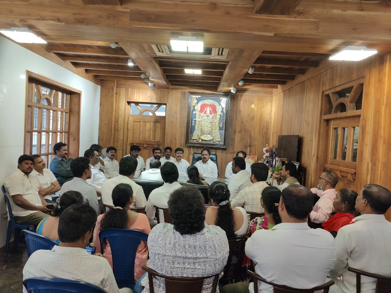 కూటమిపై వాసుపల్లి విమర్శలు