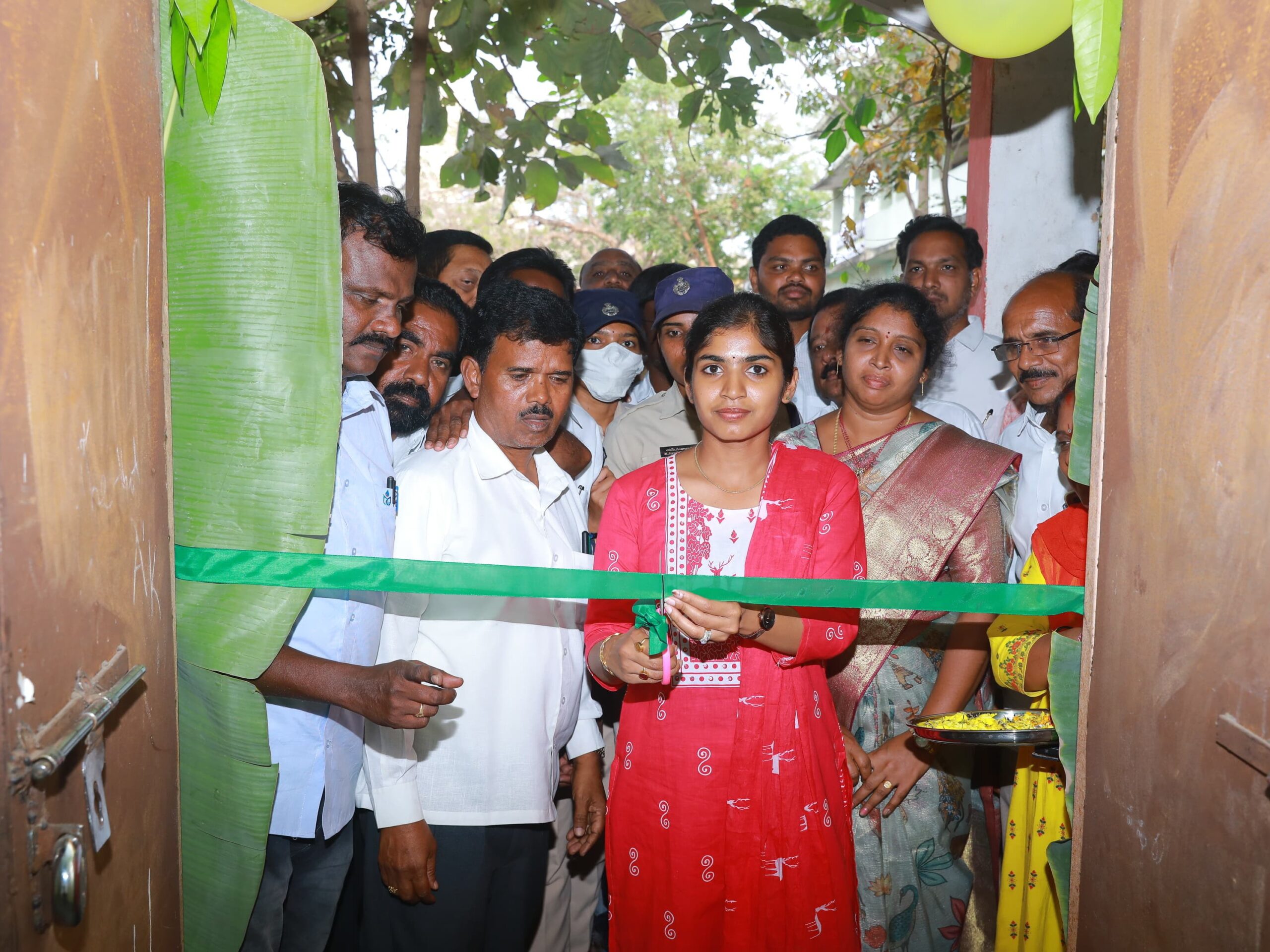 మినరల్ వాటర్ ప్లాంట్‌ను ప్రారంభించిన ఎమ్మెల్యే