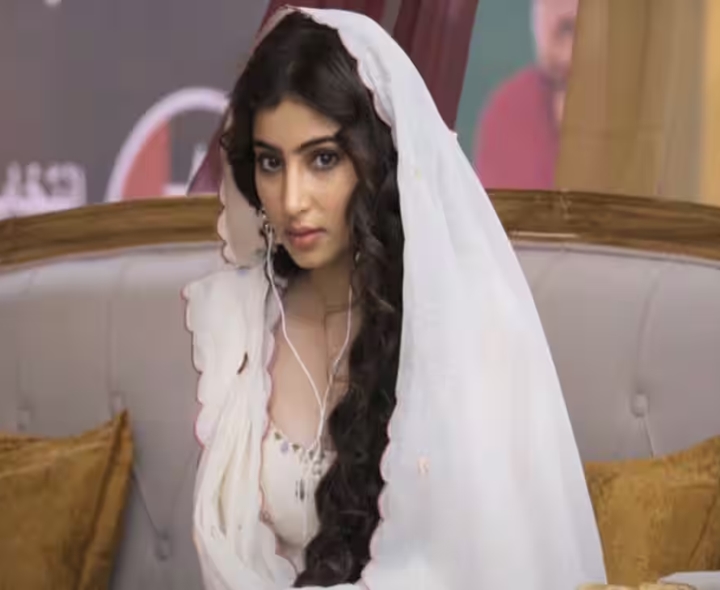 నటిపై విమర్శలు.. స్పందించిన తండ్రి