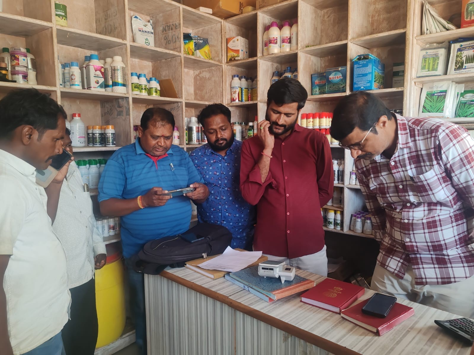 రైతులకు ఇబ్బందులు లేకుండా చూడాలి: MRO