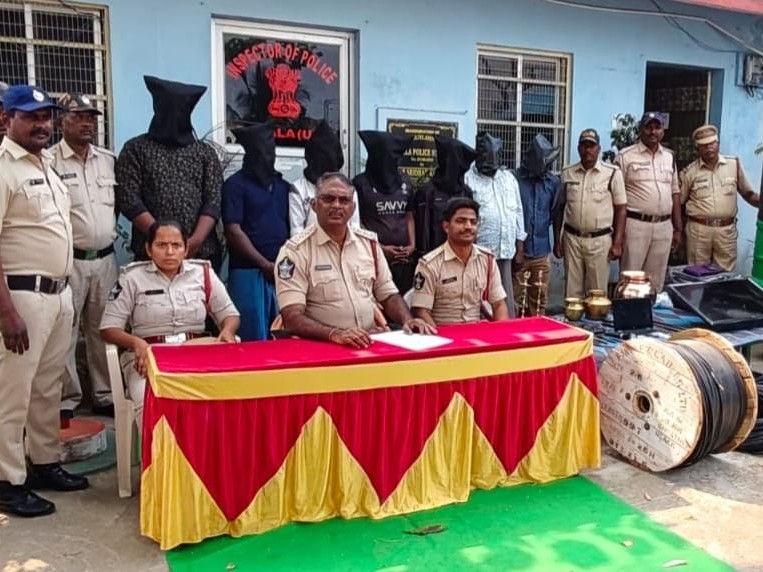 పాకాలలో కాపర్ కేబుల్ దొంగల గ్యాంగ్ అరెస్ట్