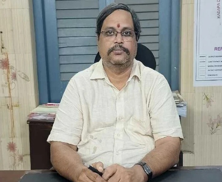 రాజకీయ పార్టీలతో రేపు ఎమ్మార్వో సమావేశం