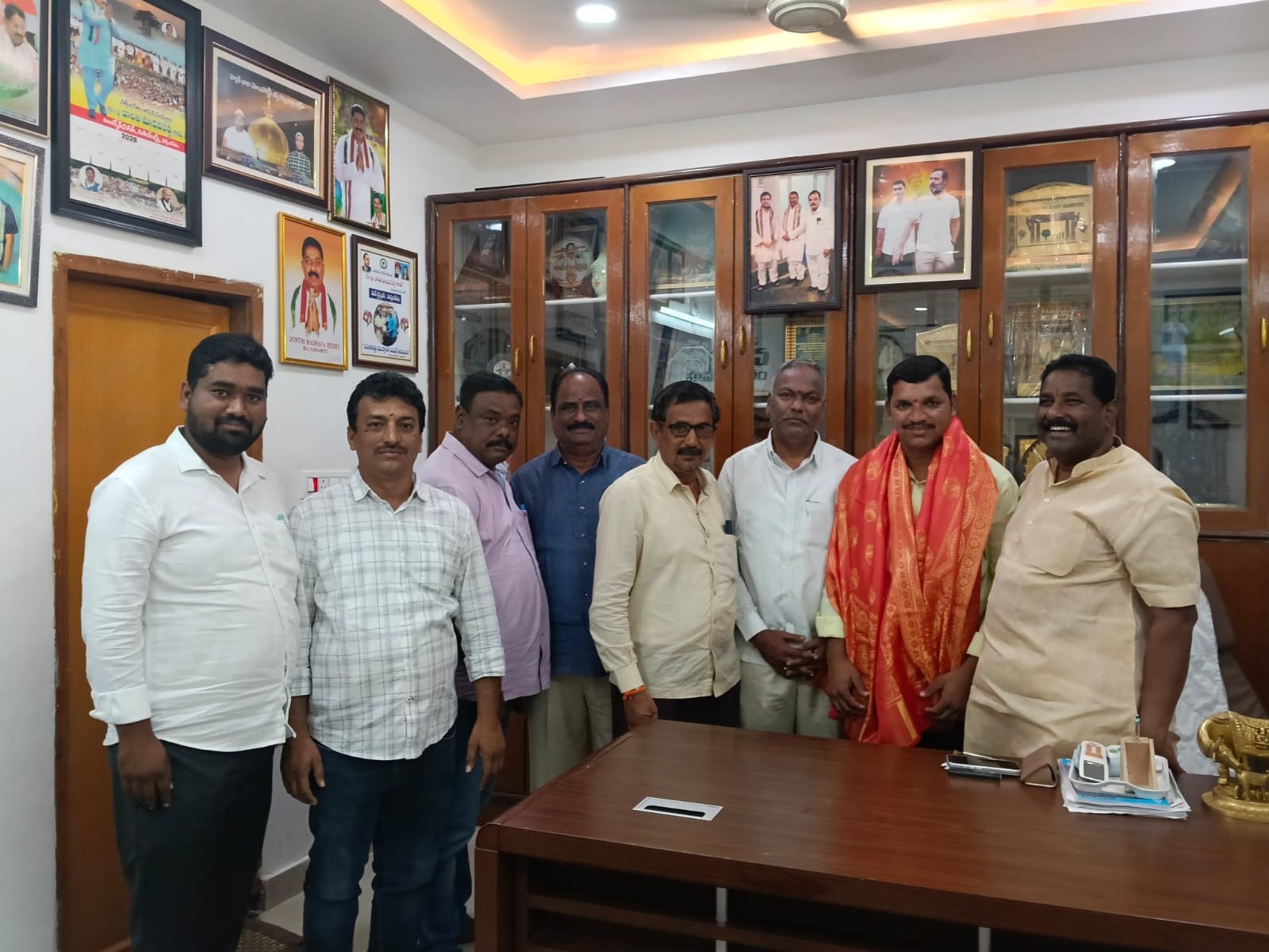 భవన నిర్మాణానికి నిధులు కేటాయించాలని వినతి