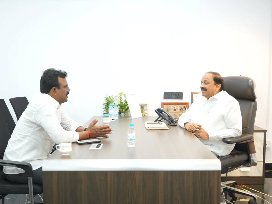 మంత్రి తుమ్మలను కలిసిన ఎమ్మెల్యే